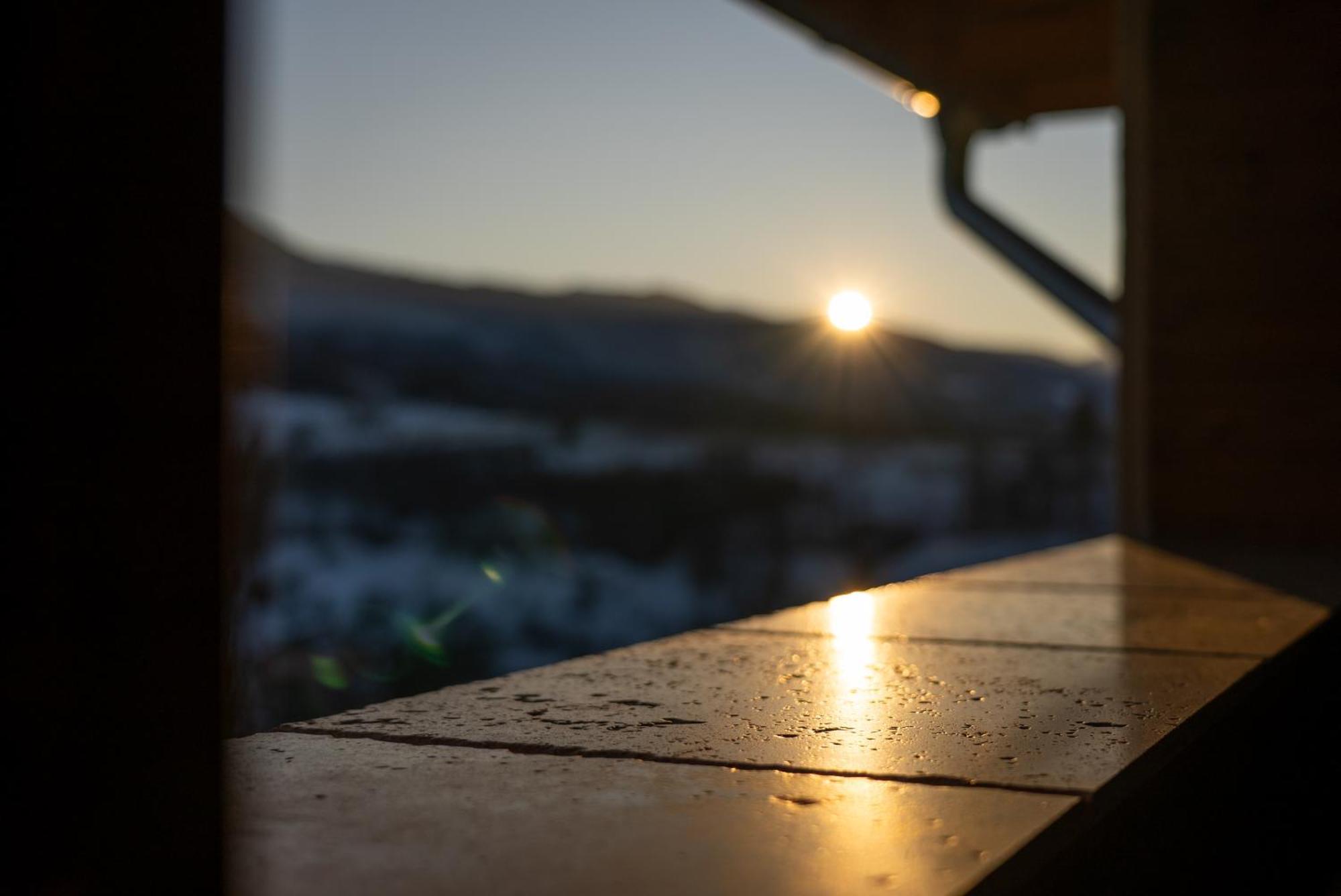 Apartmán Sura Lu' Patru Vulcan  Exteriér fotografie